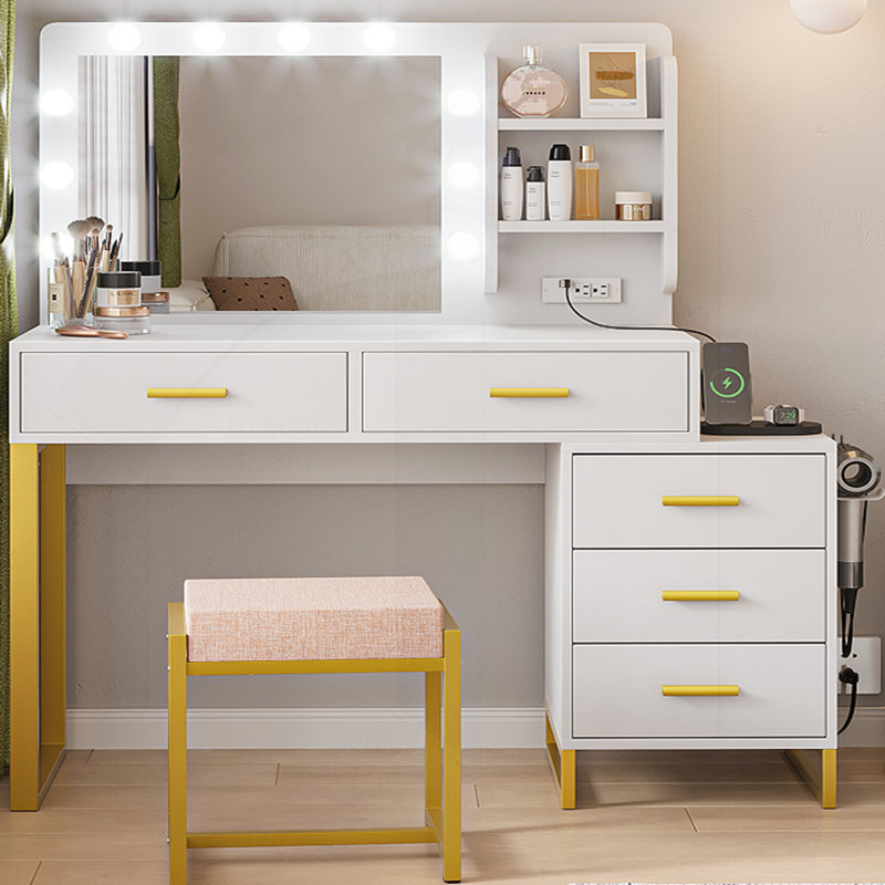 Meuble-lavabo polyvalent avec accessoires intégrés et beaucoup de rangement