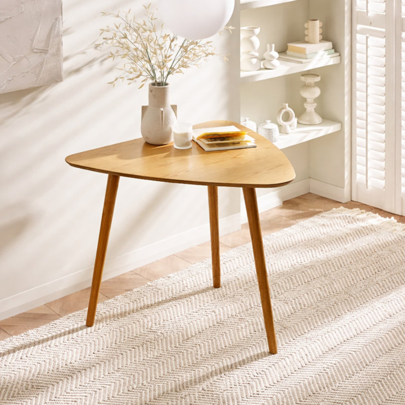 Detres Dining Table, Brown