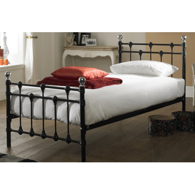 Hawthorn Metal Bed