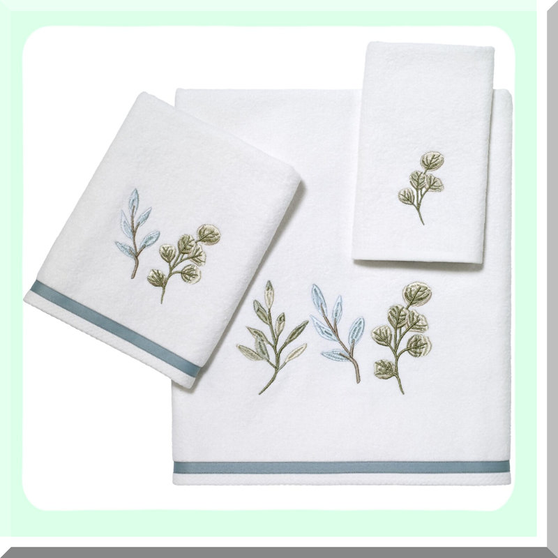 Autumn Bliss Soft Cotton Bath Towel - Absorbent, Fall-Inspired Ombre Leaves Bathroom Decor