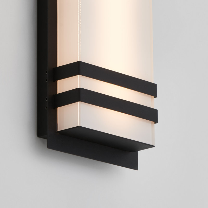 Alaze LED Wall Light, Black