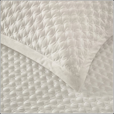 3 Piece King Velvet Coverlet Mini Set 110 x 96 Inch with 2 King Shams
