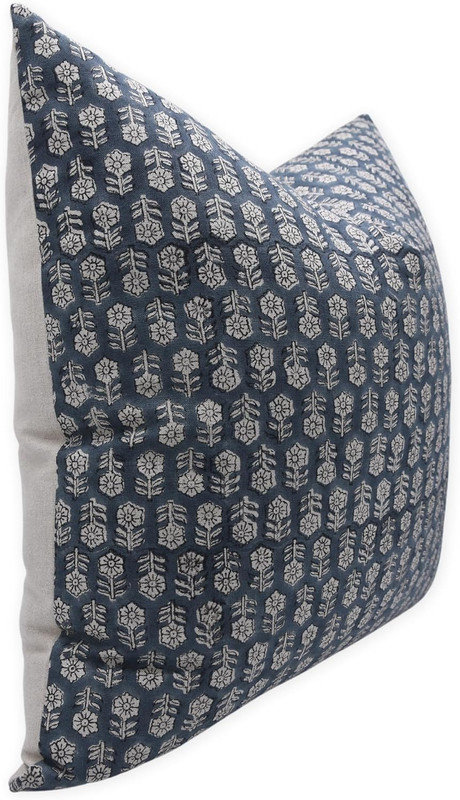 Linen Square Pillow Cover, 22" x 22"