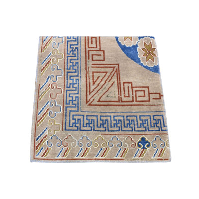 2'2"x2'2" Beige Zero Pile Pure Wool Hand Knotted Sample Fragment Rug 466640998DD64FC9B5AF4374EB72172A