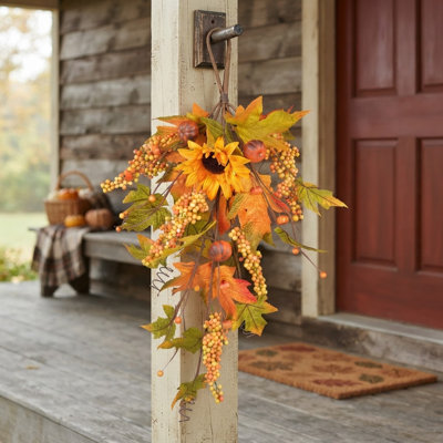 Boule d'automne en tournesol avec feuilles d'érable, baies et mini citrouilles, couronne d'automne artificielle de 25 po pour la porte d'entrée, mur, décoration de manteau de cheminée