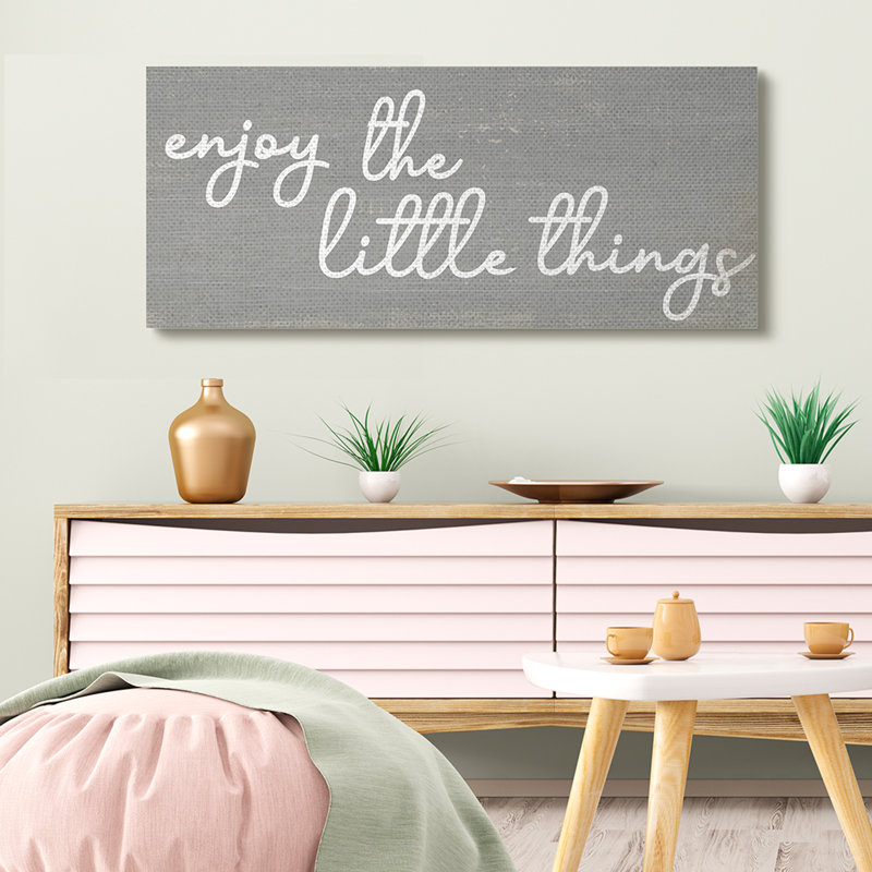 «Enjoy The Little Things», phrase grise et blanche, Toile tendue, H 20 po x l 48 po x P 1,5 po