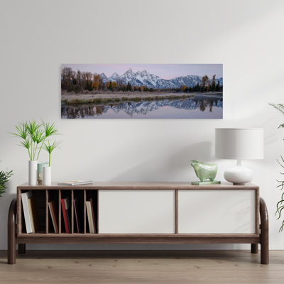 «Pink Mountain Reflections», art abstrait d'automne