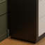 Meuble-lavabo rétractable en bois multifonctionnel.