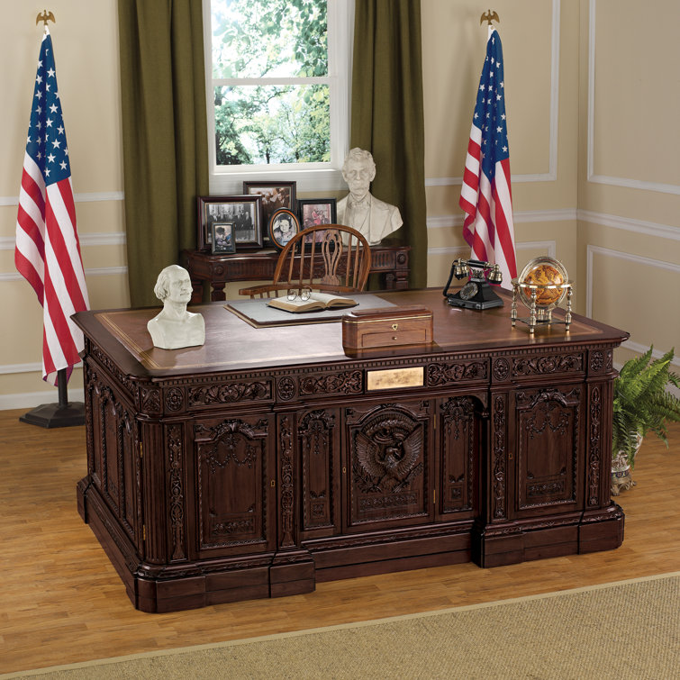 Oval Office Presidents' H.M.S. Resolute Desk
