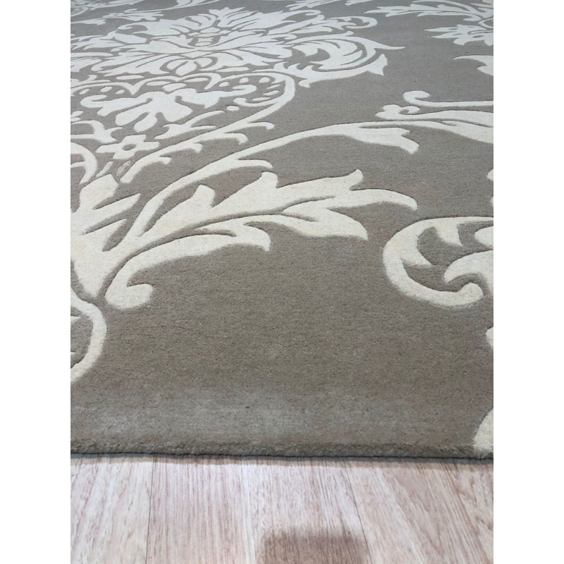 Hand Tufted Wool Area Rug in Gray