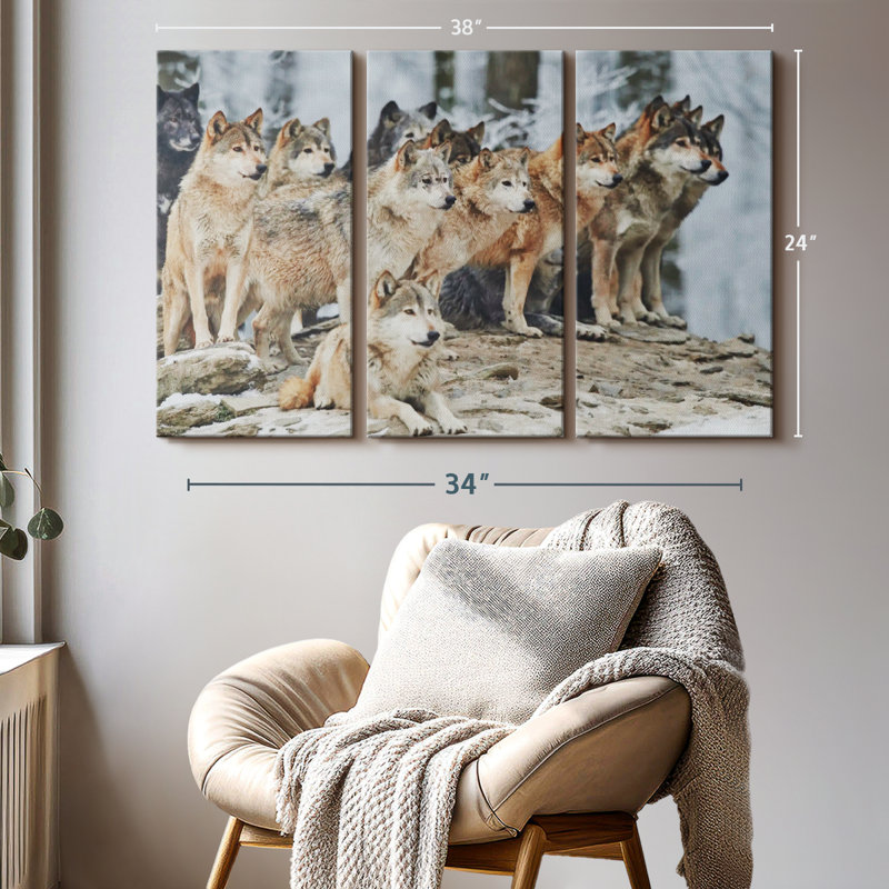 «Wild Wolf Pack», 3 pièces sur toile, H 24 po x l 38 po x P 1,25 po