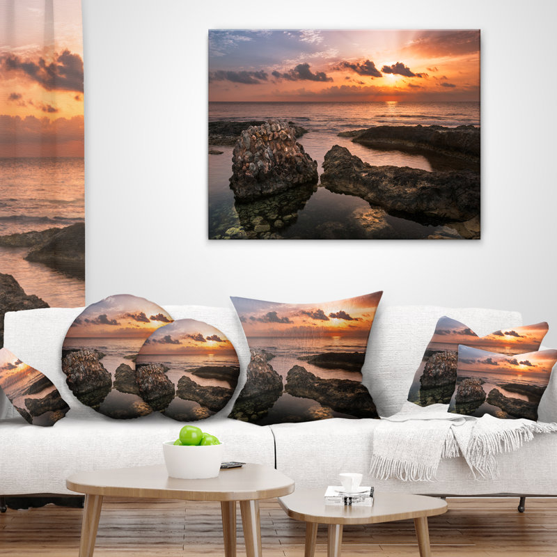 Coussin Beach Sun sur ruines antiques, 16 po x 1 po, Carré