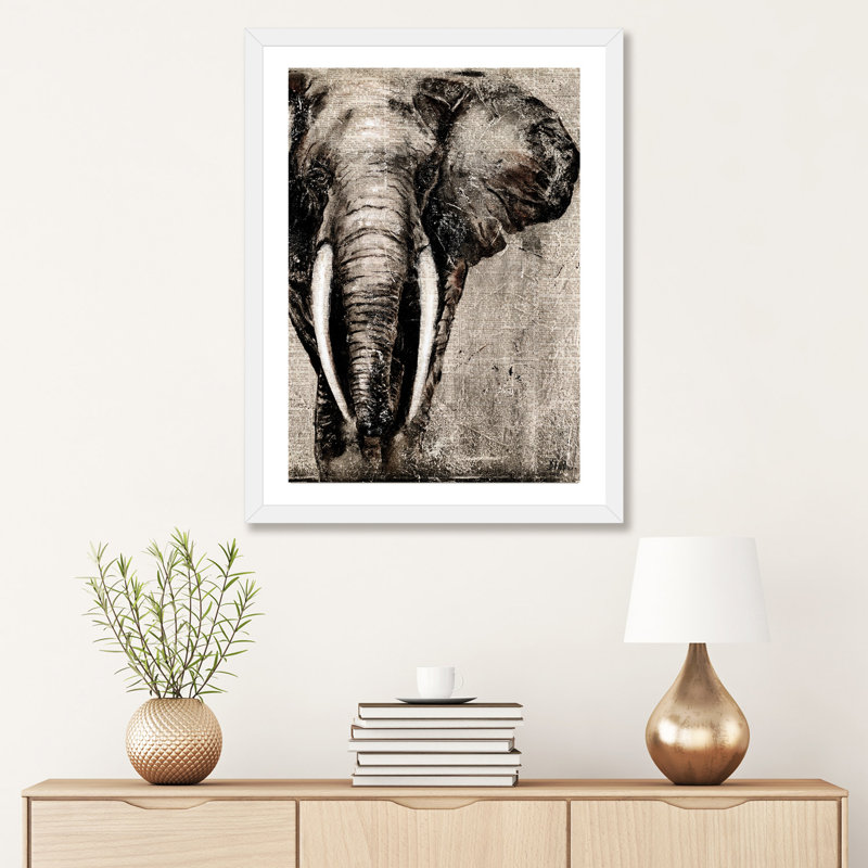 Éléphant sur papier journal par Patricia Pinto - impression d'art graphique, H 32 po x l 24 po x P 1 po, Papier encadré blanc