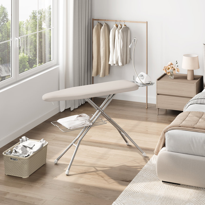 Table à repasser à hauteur réglable avec 4 pieds, Beige avec portemanteau