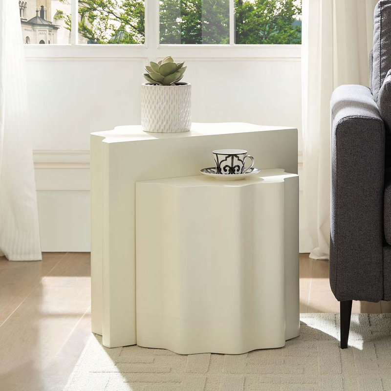 Table basse en fibre de verre Wavy Edges Design