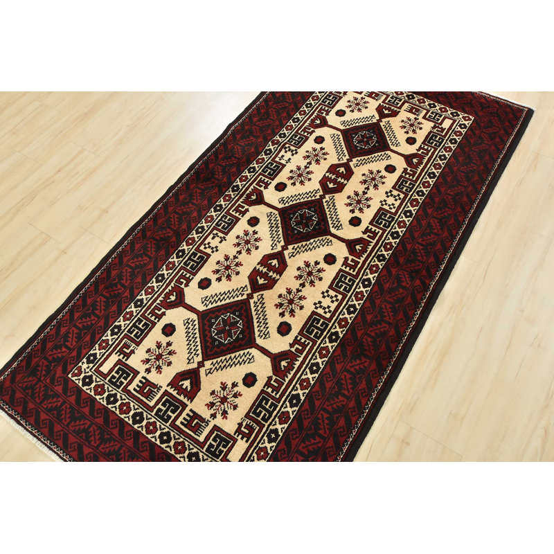Tapis blanc unique de 3 pi 5 po x 6 pi 10 po