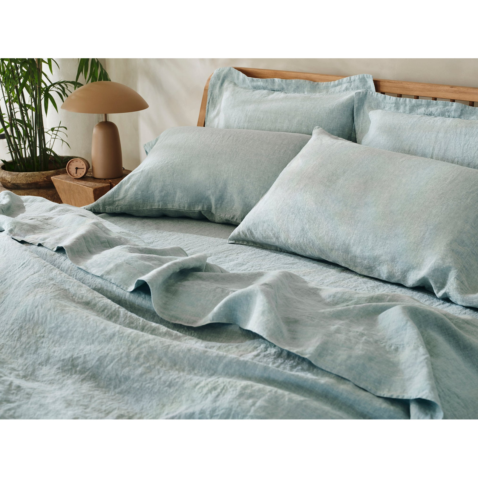 Coyuchi Organic Relaxed Linen Sham, Standard, Pacific Blue Chambray