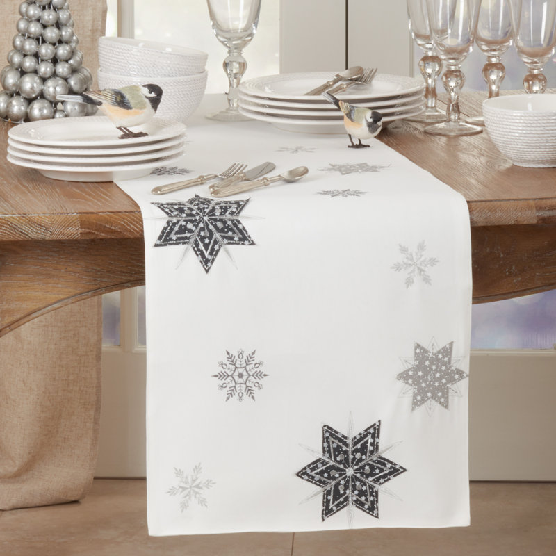 Izumi Geometric Christmas Table Runner