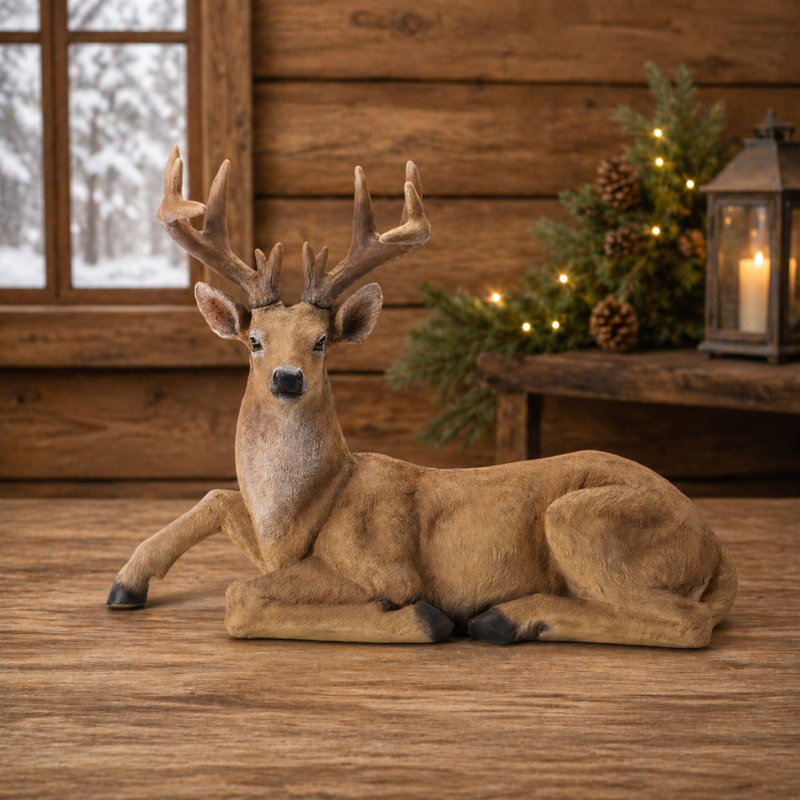 Grande figurine de cerf des bois