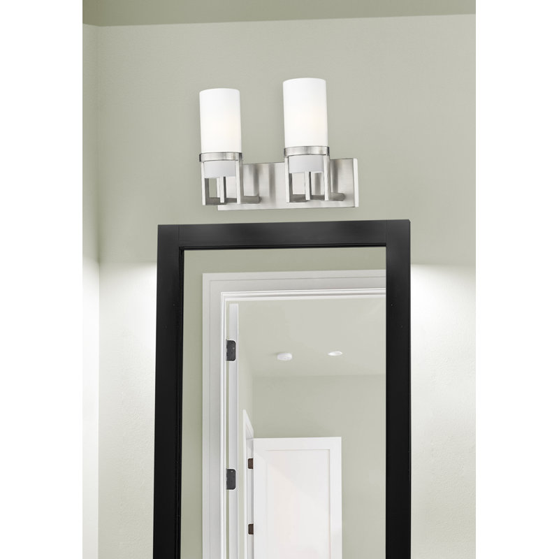 Éclairage pour meuble-lavabo mural 8 po Utopia, Blanc, Nickel satiné