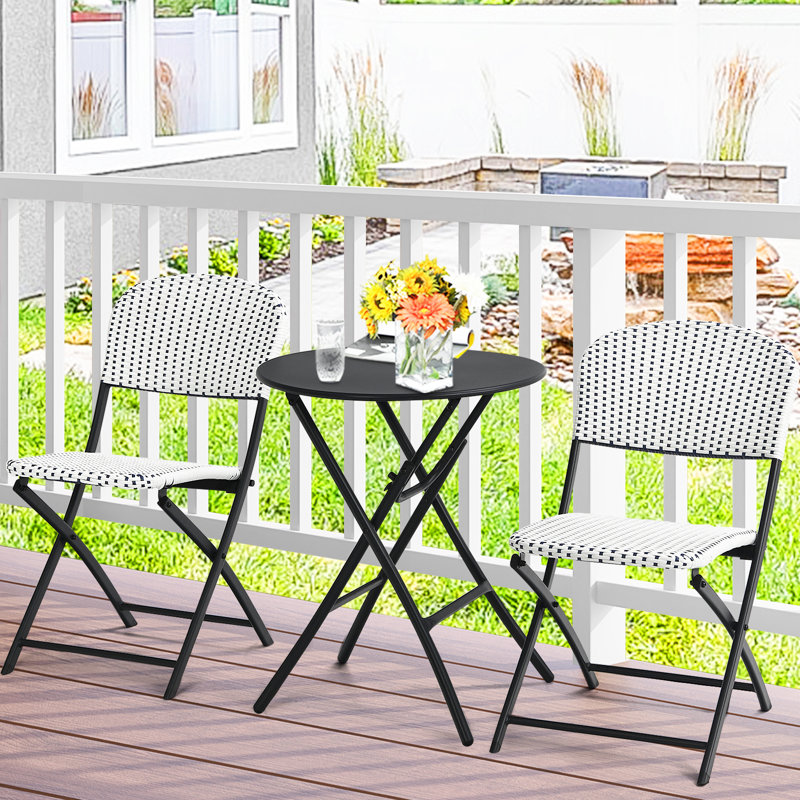 Koschwanez 2 - Person Patio Dining Set with Round Table