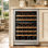 24 po Réfrigérateur à vin 52 bouteilles à 4 zones 40-65 ° F Refroidisseur à vin 3 zones Intégré et autoportant Porte de réfrigérateur à double vitrage en acier inoxydable Panneau tactile sans givre