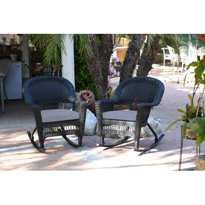 Chaise berçante en osier Raenesha