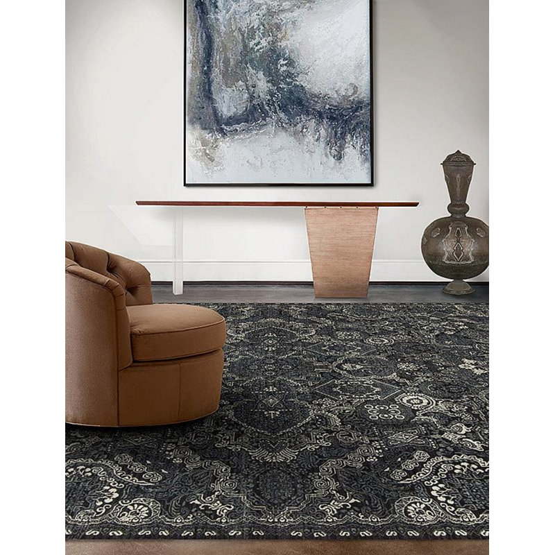 Queens Hand Knotted Wool Indoor Rug, Sample 2' x 3'