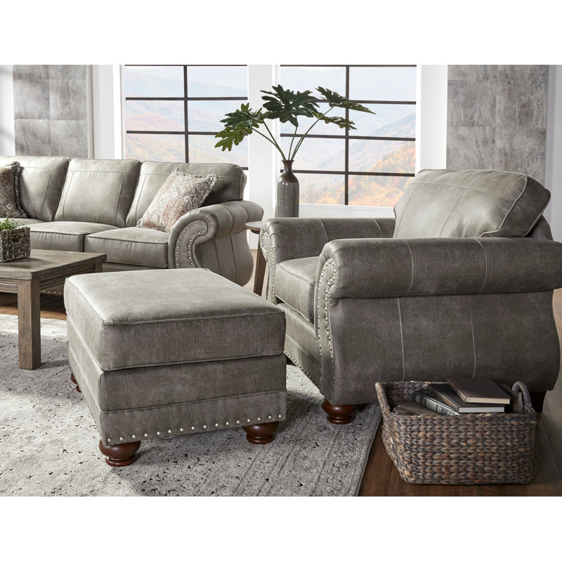 Fauteuil et repose-pieds cloutés Leinster, Gris
