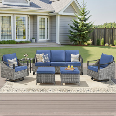 Buenhomino Wicker 5 - Person Patio Conversation Set