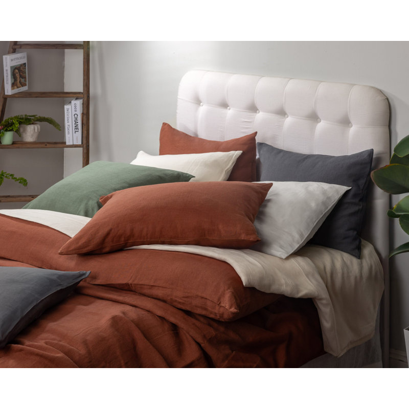 Manoli Duvet Cover Set, Queen Duvet Cover + 2 Standard Shams, Clay