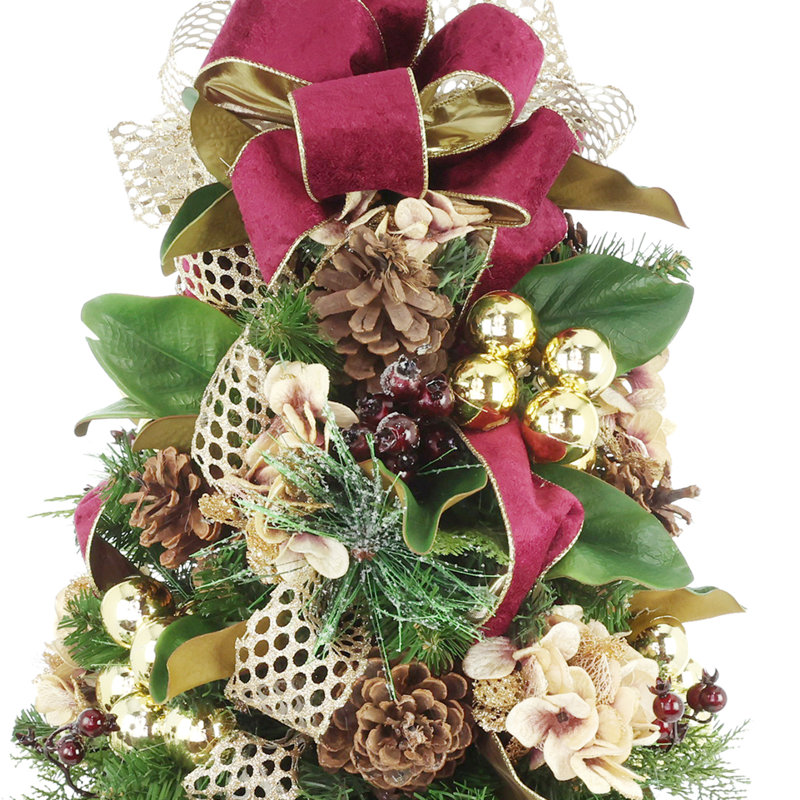 Arbre des Fêtes avec hortensias et rubans dans un pot en fibre de pierre