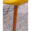 Chaise en velours jaune au look élégant en tissu