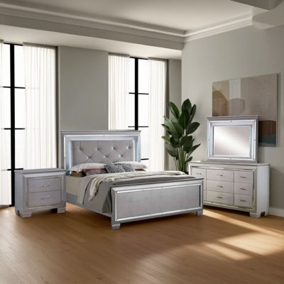 Kae 4 Pc California King Bedroom Set, LED and Mirror Trim, Champagne Silver