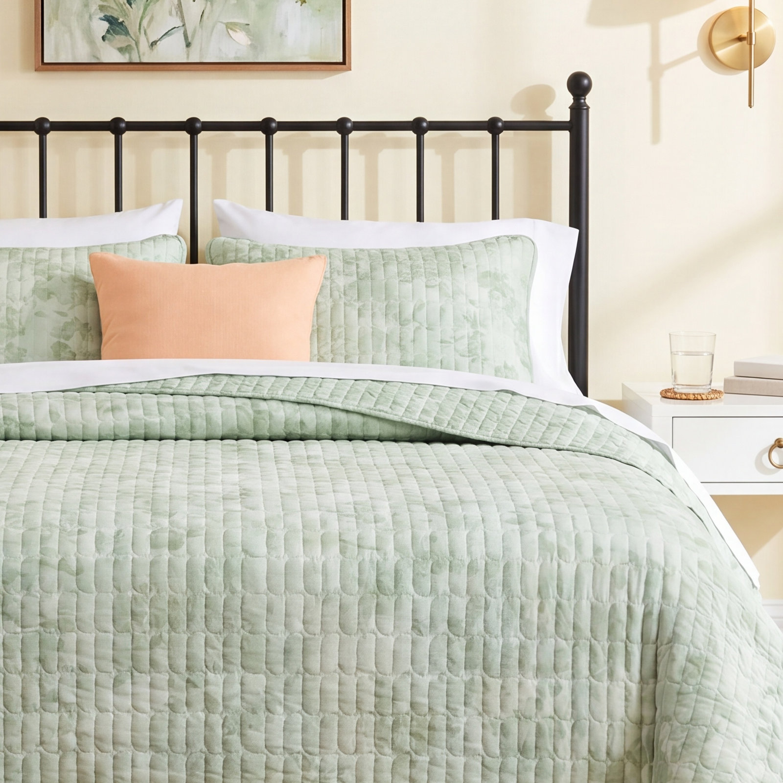 Reversible Cotton Quilt Set, Full Quilt + 2 Standard Shams, Eucalyptus Floral
