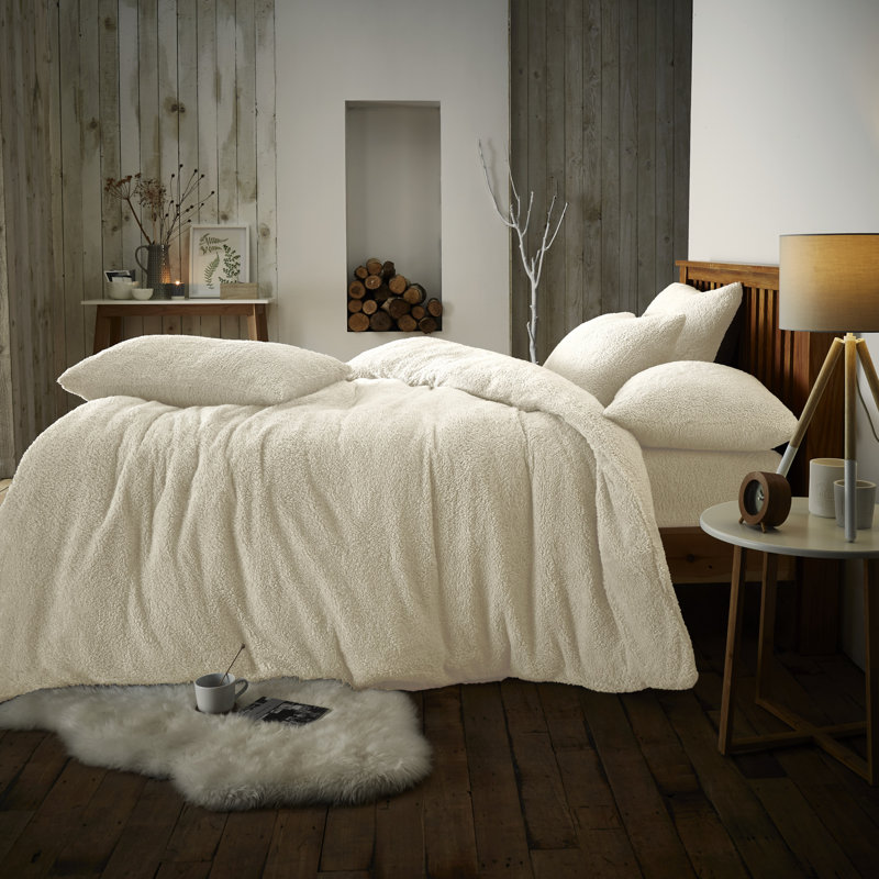 Polyester Solid Colour Bedding with Pillowcases Included, King, Red