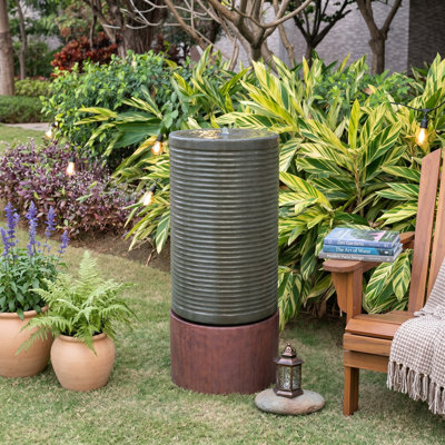 Glassell Handcrafted Outdoor Weather Resistant Birdbath Fountain