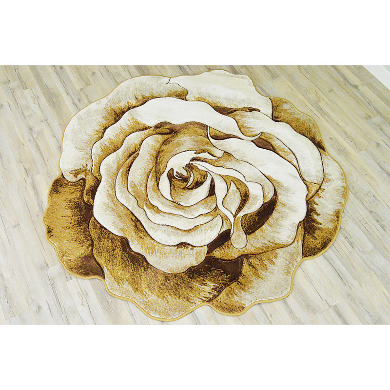 Tapis beige à motif floral Viera, Nouveauté 5 pi 3 po