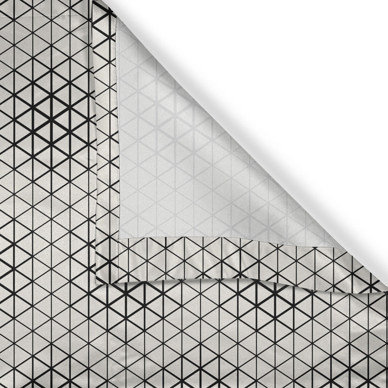 Rideau à œillets décoratif à 2 panneaux East Urban Home Grid, 50 po, noir et crème, L 50 po x L 108 po