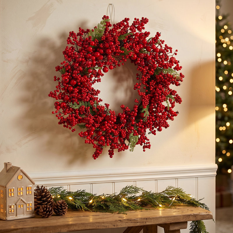 Couronne de baies rouges non illuminée de 61 cm (24 pouces) de National Tree Company