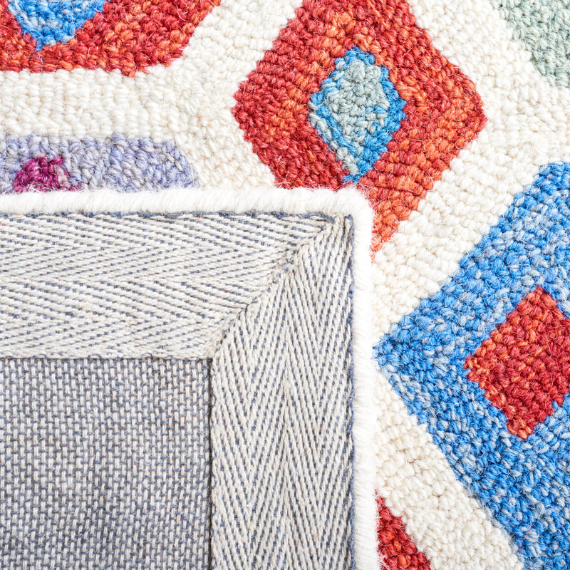 Horwich 410 Area Rug In Ivory / Red, Rectangle 8' x 10'