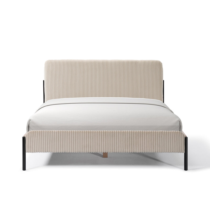 Grand lit tapissier en velours côtelé crème avec pieds en métal