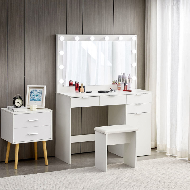 Jethroe Dressing Table with Mirror