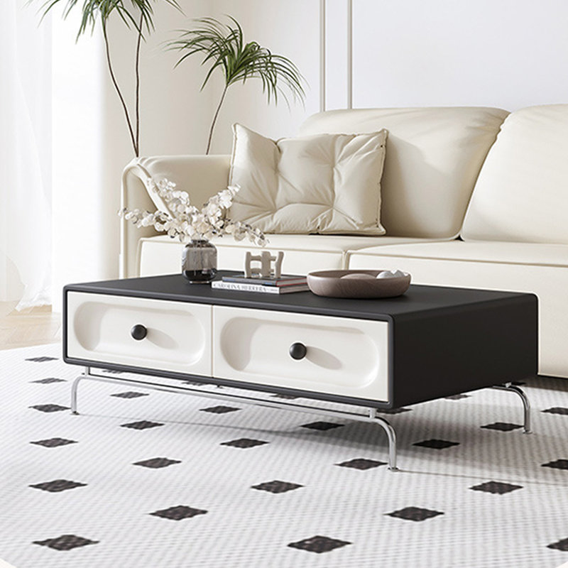 Table basse à 4 pieds avec rangement