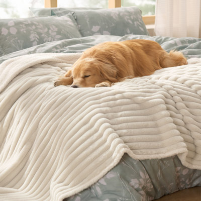 Bedsure ComfyFleece Reversible Dog Blanket for Large Dogs, Waterproof Washable Corduroy Fleece Couch Protector