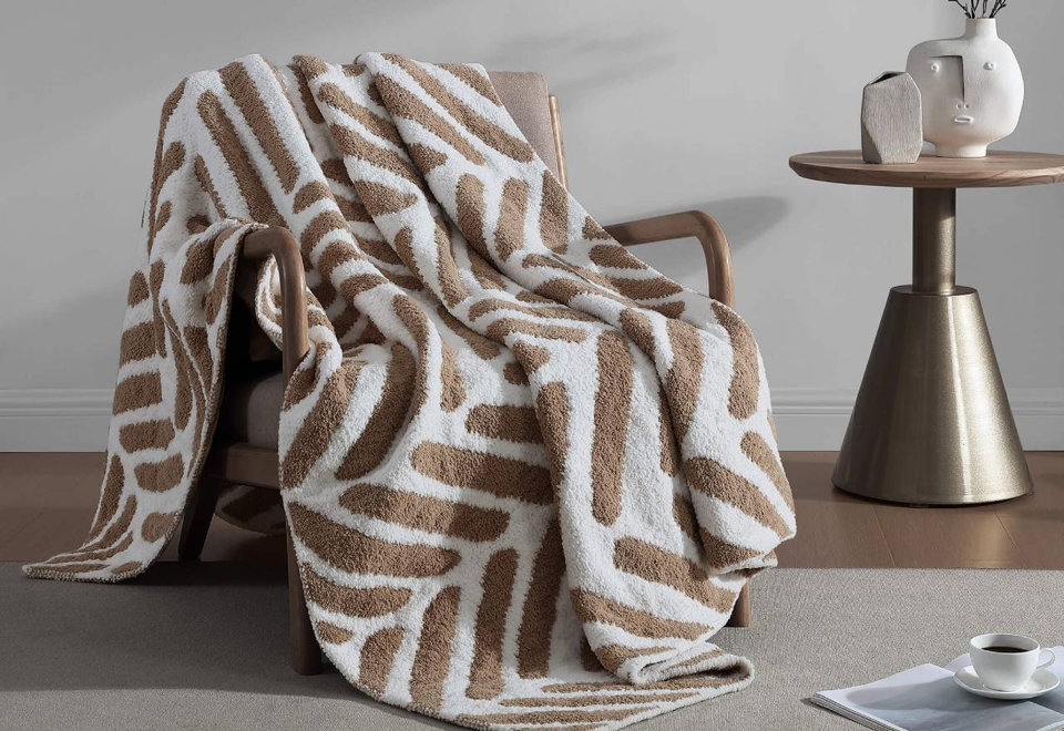 Blankets And Throws