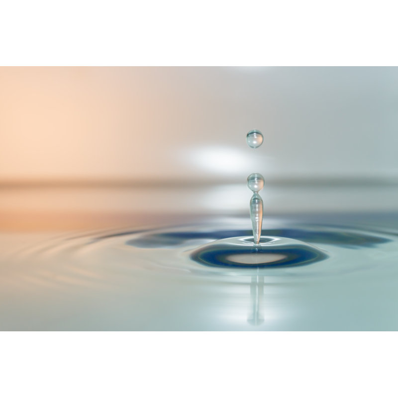Goutte d'eau - photographie sur toile tendue, H 8 po x l 12 po