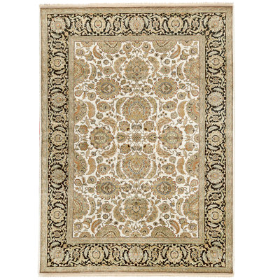 Hand Knotted Wool Area Rug in Ivory And Black