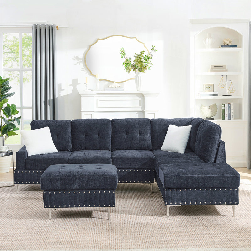Canapé modulaire classique et rustique avec méridienne réversible, repose-pieds avec rangement et pieds en métal uniques pour les salons modernes.