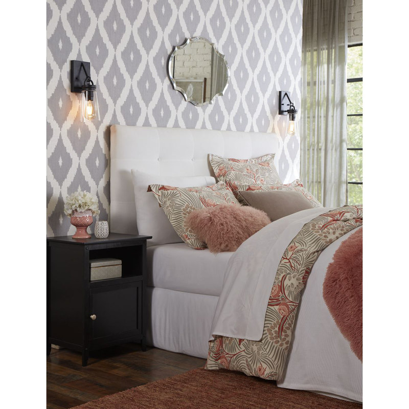 Hector Armed Sconce